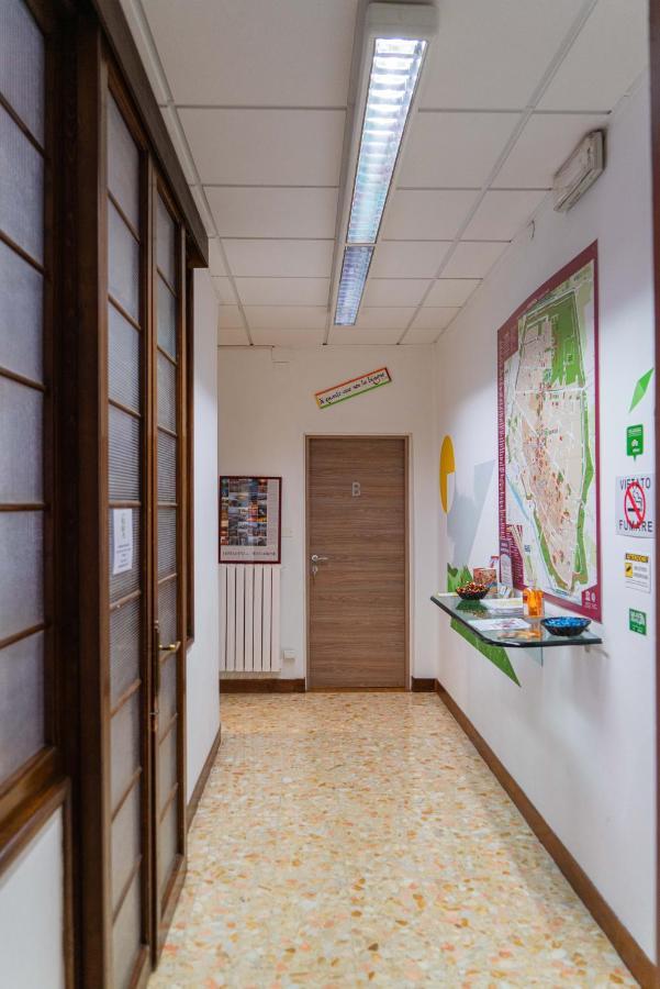 Bed & Bike Ferrara Bed & Breakfast Bagian luar foto