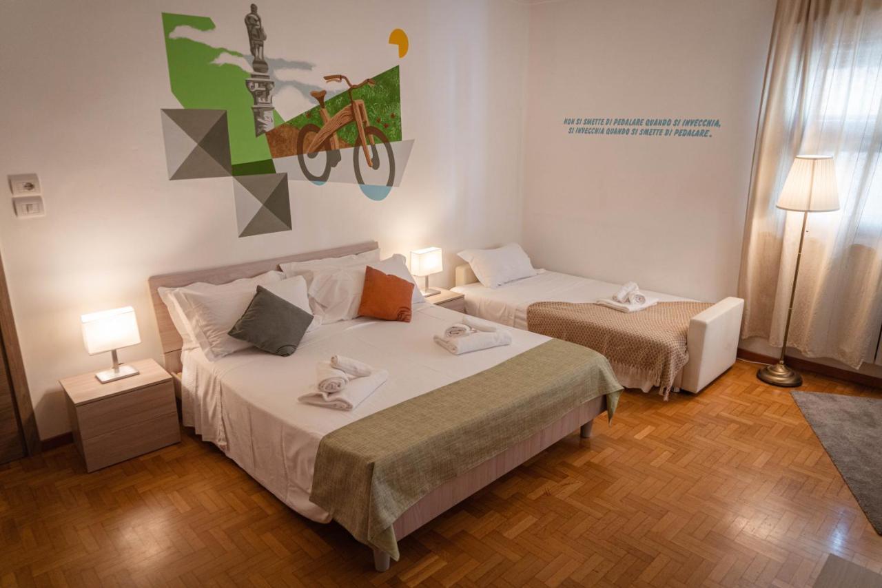 Bed & Bike Ferrara Bed & Breakfast Bagian luar foto