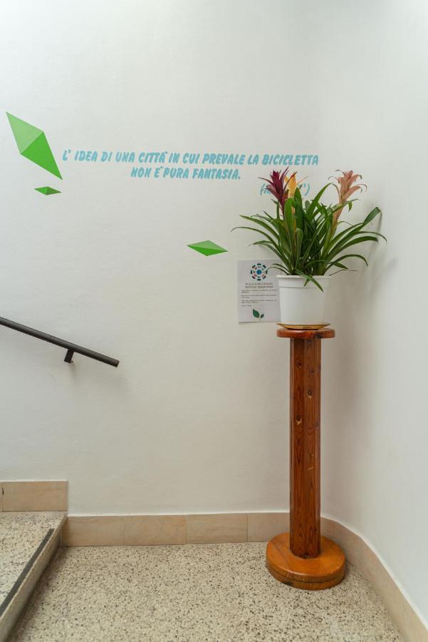 Bed & Bike Ferrara Bed & Breakfast Bagian luar foto